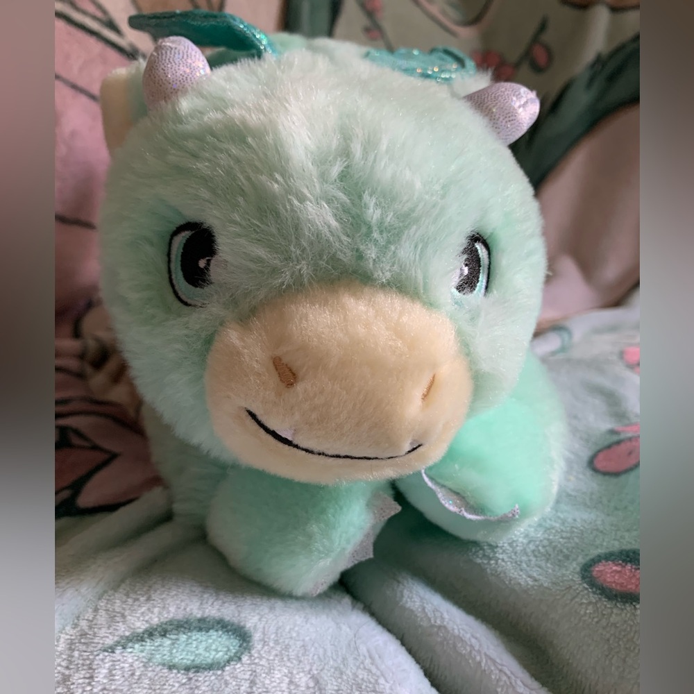 Russ hug-a-pet dragon plush